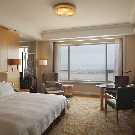 Crowne Plaza Hotel Дандонг Стая снимка